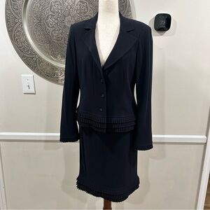 ESCADA black skirt suit with pleated ruffle trim - Size 40 / US M